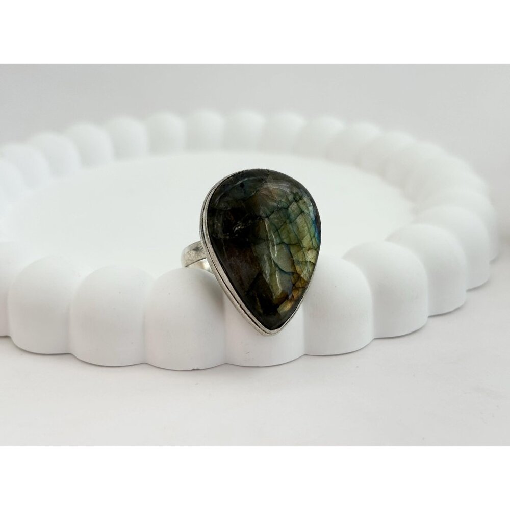 Teardrop Shaped Labradorite Vintage Sterling Silver Cabochon Ring - sz 12 - Picture 8 of 10